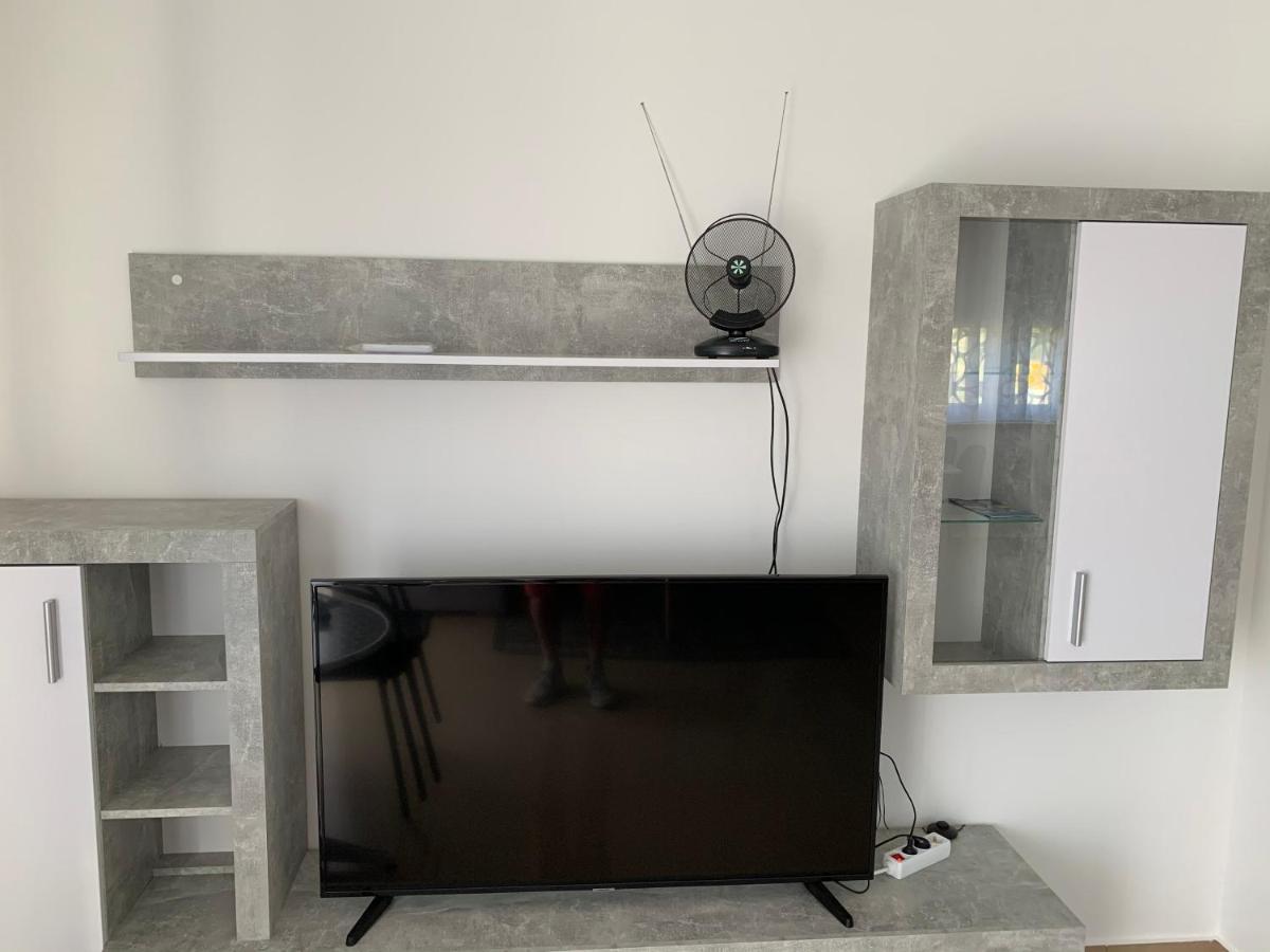 Apartman Ki Apartment Pula Exterior photo