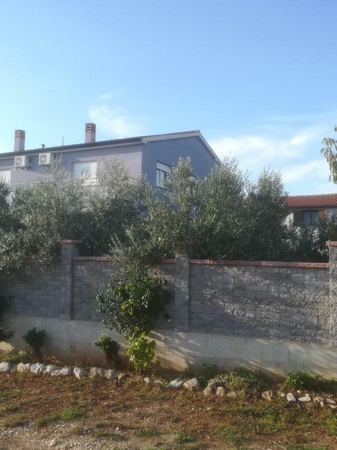 Apartman Ki Apartment Pula Exterior photo